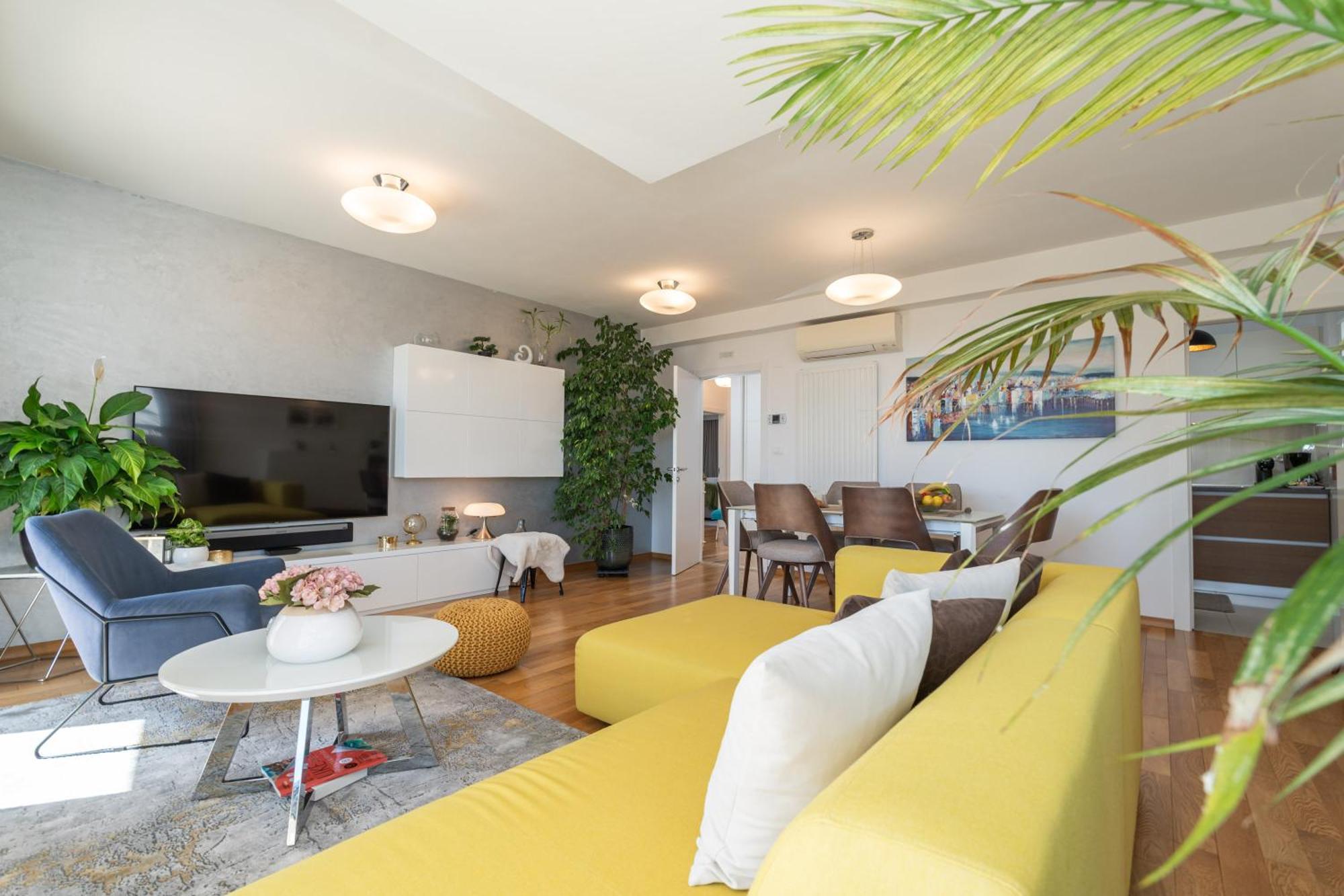 Apartment Apollo In With Sea View